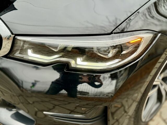 Черный БМВ 3 Серия, объемом двигателя 2 л и пробегом 54 тыс. км за 28499 $, фото 11 на Automoto.ua