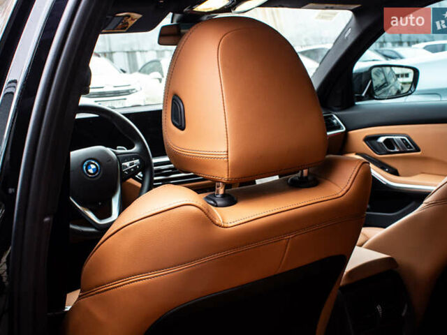 Черный БМВ 3 Серия, объемом двигателя 2 л и пробегом 6 тыс. км за 37800 $, фото 41 на Automoto.ua