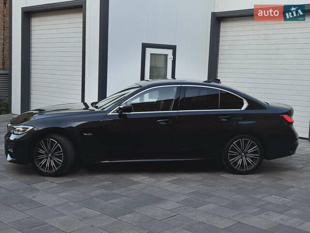 Чорний БМВ 3 Серія, об'ємом двигуна 2 л та пробігом 34 тис. км за 39500 $, фото 11 на Automoto.ua
