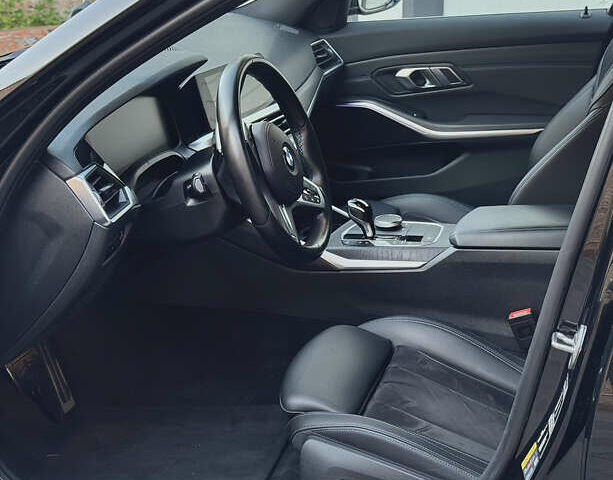 Чорний БМВ 3 Серія, об'ємом двигуна 2 л та пробігом 34 тис. км за 39500 $, фото 20 на Automoto.ua