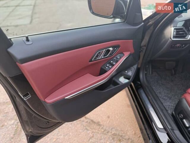 БМВ 3 Серия 2022 в Киеве на Automoto.ua Черный БМВ 3 Серия, объемом двигателя 0 л и пробегом 52 тыс. км за 36000 $, фото 18 на Automoto.ua