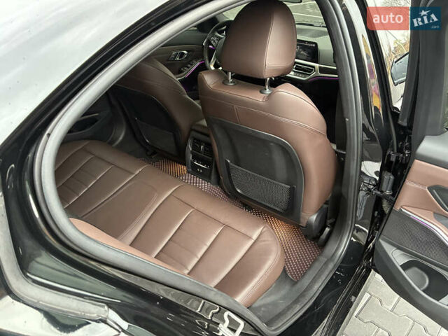 Чорний БМВ 3 Серія, об'ємом двигуна 2 л та пробігом 28 тис. км за 39500 $, фото 11 на Automoto.ua