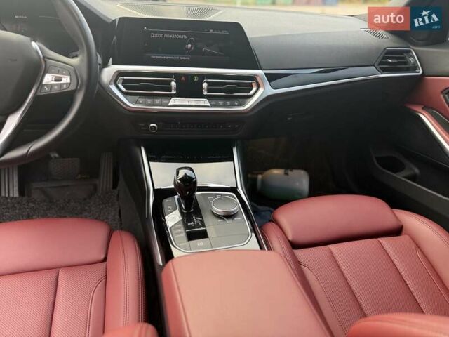 БМВ 3 Серия 2022 в Киеве на Automoto.ua Черный БМВ 3 Серия, объемом двигателя 0 л и пробегом 52 тыс. км за 36000 $, фото 11 на Automoto.ua