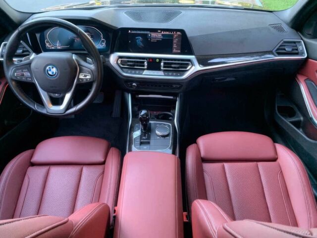 БМВ 3 Серія 2022 у Ужгороді на Automoto.ua Чорний БМВ 3 Серія, об'ємом двигуна 2 л та пробігом 30 тис. км за 20300 $, фото 12 на Automoto.ua