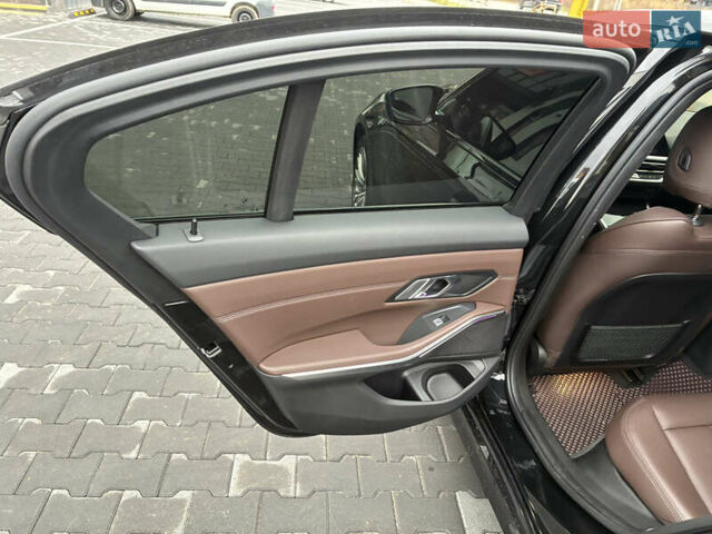 Чорний БМВ 3 Серія, об'ємом двигуна 2 л та пробігом 28 тис. км за 39500 $, фото 18 на Automoto.ua