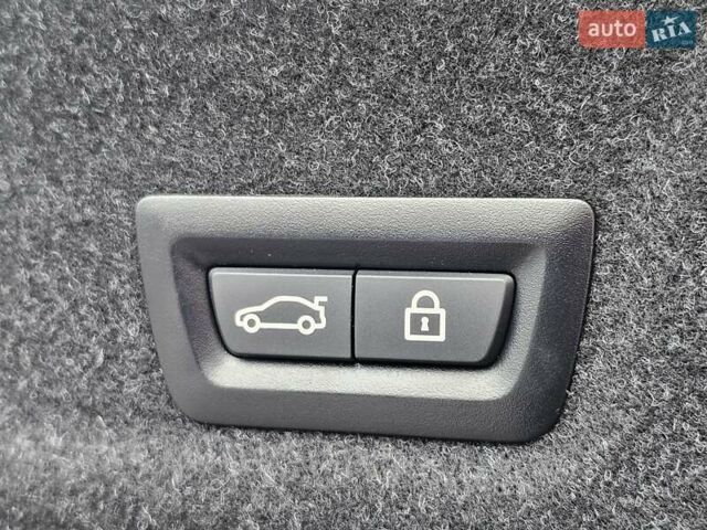 Черный БМВ 3 Серия, объемом двигателя 2 л и пробегом 34 тыс. км за 37999 $, фото 22 на Automoto.ua