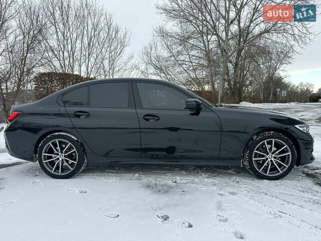 Чорний БМВ 3 Серія, об'ємом двигуна 2 л та пробігом 31 тис. км за 36500 $, фото 6 на Automoto.ua