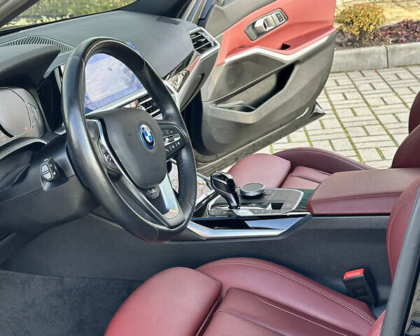 Черный БМВ 3 Серия, объемом двигателя 2 л и пробегом 52 тыс. км за 38000 $, фото 30 на Automoto.ua