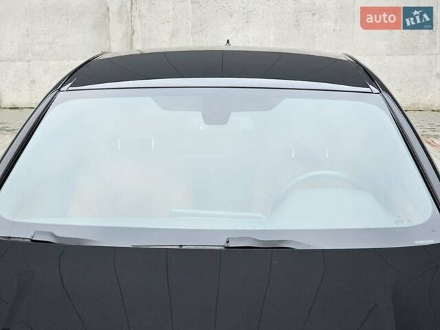 Черный БМВ 3 Серия, объемом двигателя 2 л и пробегом 34 тыс. км за 37999 $, фото 18 на Automoto.ua