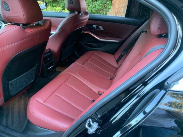 БМВ 3 Серія 2022 у Ужгороді на Automoto.ua Чорний БМВ 3 Серія, об'ємом двигуна 2 л та пробігом 30 тис. км за 20300 $, фото 14 на Automoto.ua