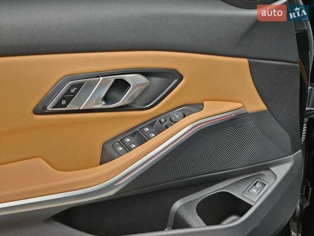 Черный БМВ 3 Серия, объемом двигателя 2 л и пробегом 34 тыс. км за 37999 $, фото 25 на Automoto.ua