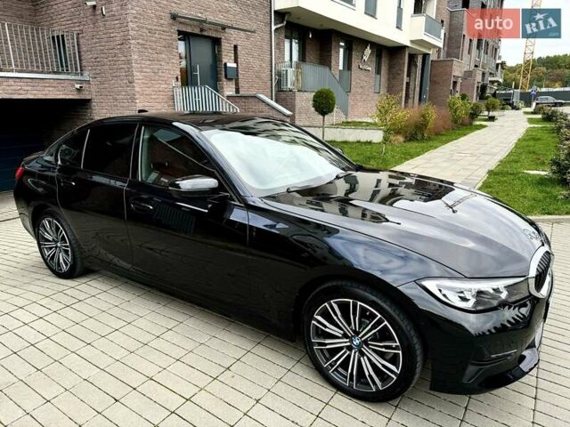 Черный БМВ 3 Серия, объемом двигателя 2 л и пробегом 17 тыс. км за 39500 $, фото 1 на Automoto.ua