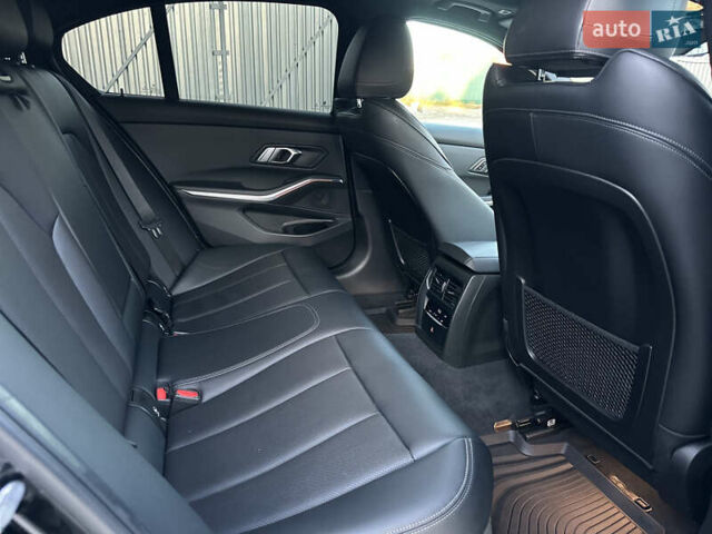 Чорний БМВ 3 Серія, об'ємом двигуна 3 л та пробігом 12 тис. км за 49000 $, фото 23 на Automoto.ua