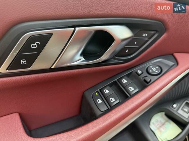 БМВ 3 Серия 2022 в Киеве на Automoto.ua Черный БМВ 3 Серия, объемом двигателя 0 л и пробегом 52 тыс. км за 36000 $, фото 8 на Automoto.ua