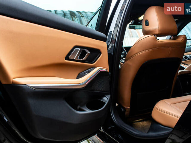 Черный БМВ 3 Серия, объемом двигателя 2 л и пробегом 6 тыс. км за 37800 $, фото 40 на Automoto.ua