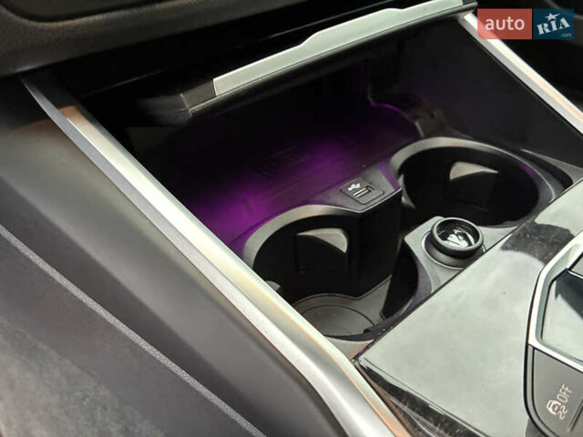 Чорний БМВ 3 Серія, об'ємом двигуна 2 л та пробігом 28 тис. км за 39500 $, фото 22 на Automoto.ua