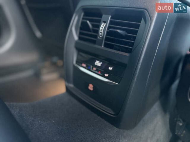 Чорний БМВ 3 Серія, об'ємом двигуна 3 л та пробігом 12 тис. км за 49000 $, фото 38 на Automoto.ua