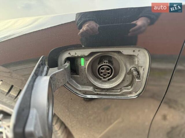 БМВ 3 Серия 2022 в Киеве на Automoto.ua Черный БМВ 3 Серия, объемом двигателя 0 л и пробегом 52 тыс. км за 36000 $, фото 7 на Automoto.ua