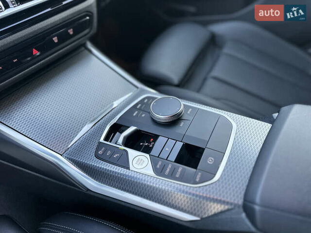 Чорний БМВ 3 Серія, об'ємом двигуна 3 л та пробігом 12 тис. км за 49000 $, фото 12 на Automoto.ua