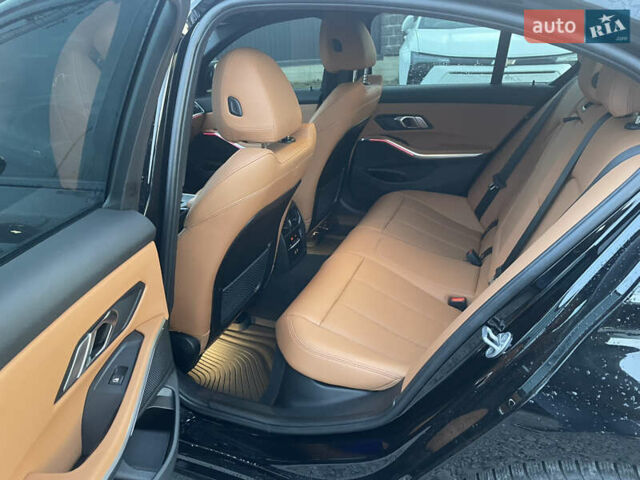Черный БМВ 3 Серия, объемом двигателя 2 л и пробегом 36 тыс. км за 41999 $, фото 15 на Automoto.ua