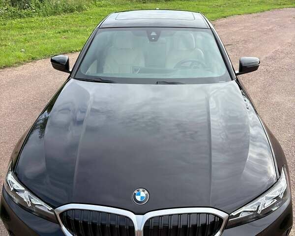 Черный БМВ 3 Серия, объемом двигателя 2 л и пробегом 15 тыс. км за 42800 $, фото 10 на Automoto.ua