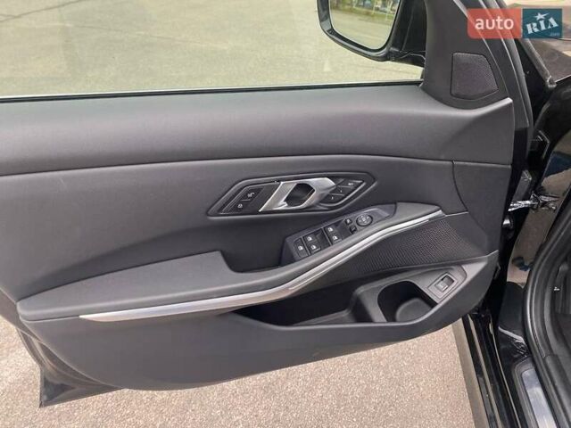 Черный БМВ 3 Серия, объемом двигателя 2 л и пробегом 36 тыс. км за 44500 $, фото 38 на Automoto.ua