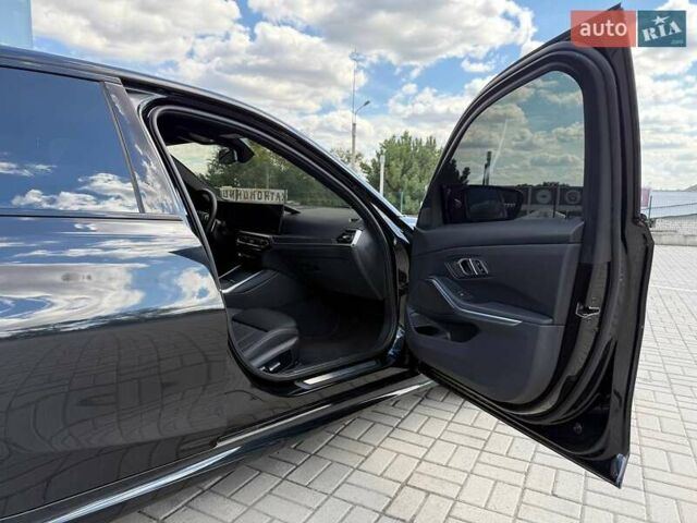 Чорний БМВ 3 Серія, об'ємом двигуна 2 л та пробігом 40 тис. км за 41500 $, фото 19 на Automoto.ua