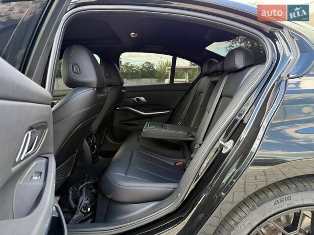 Чорний БМВ 3 Серія, об'ємом двигуна 2 л та пробігом 40 тис. км за 41500 $, фото 17 на Automoto.ua