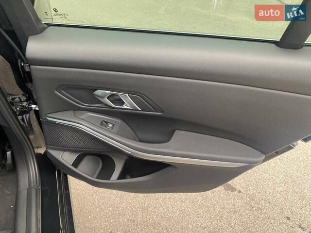 Черный БМВ 3 Серия, объемом двигателя 2 л и пробегом 36 тыс. км за 44500 $, фото 76 на Automoto.ua