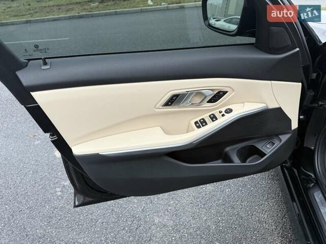 Чорний БМВ 3 Серія, об'ємом двигуна 2 л та пробігом 27 тис. км за 38999 $, фото 21 на Automoto.ua