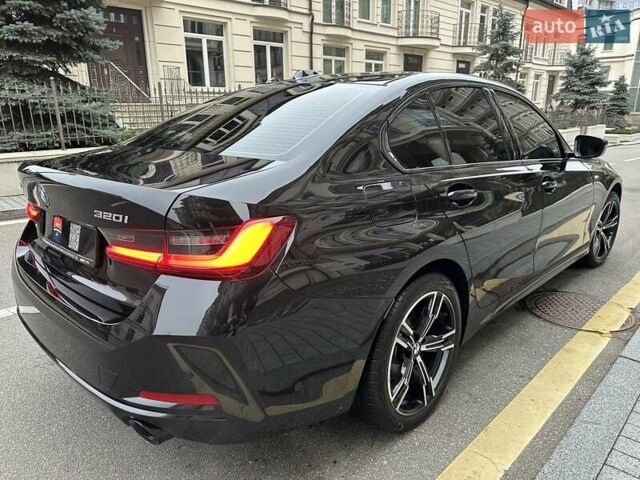 Черный БМВ 3 Серия, объемом двигателя 2 л и пробегом 7 тыс. км за 52500 $, фото 12 на Automoto.ua