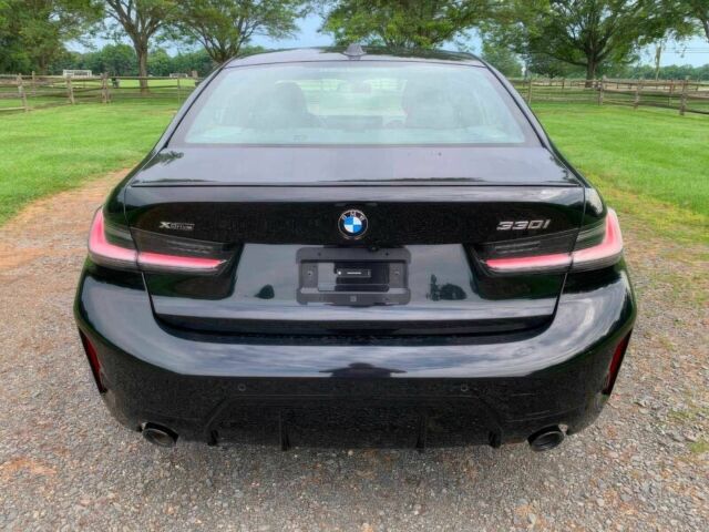 Черный БМВ 3 Серия, объемом двигателя 2 л и пробегом 24 тыс. км за 22500 $, фото 5 на Automoto.ua