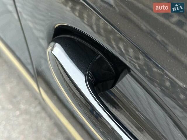 Черный БМВ 3 Серия, объемом двигателя 2 л и пробегом 7 тыс. км за 52500 $, фото 26 на Automoto.ua