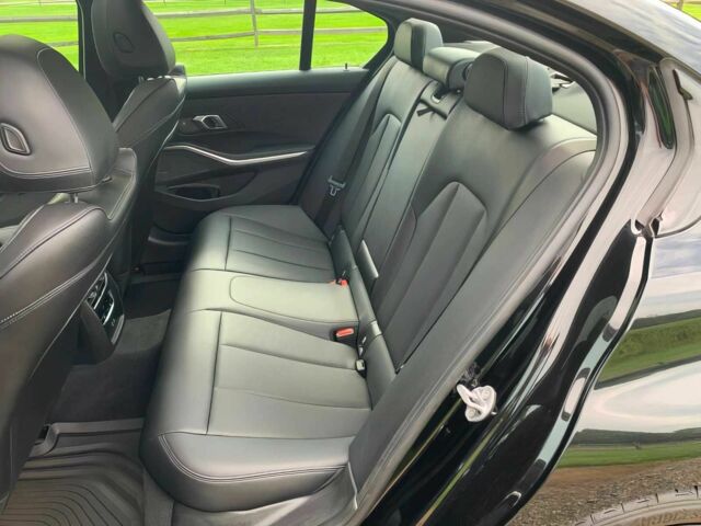 Черный БМВ 3 Серия, объемом двигателя 2 л и пробегом 24 тыс. км за 22500 $, фото 11 на Automoto.ua