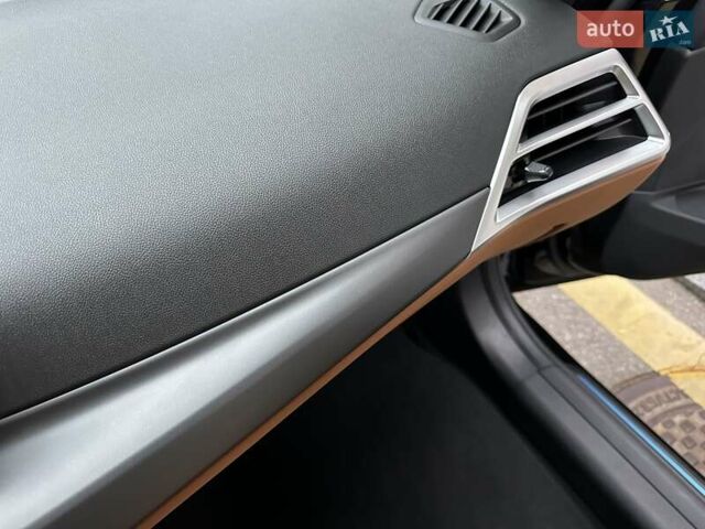 Черный БМВ 3 Серия, объемом двигателя 2 л и пробегом 7 тыс. км за 52500 $, фото 48 на Automoto.ua