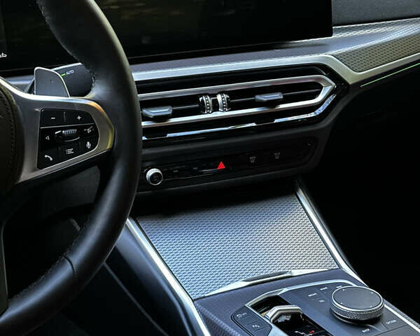 БМВ 3 Серія 2024 у Львові на Automoto.ua Чорний БМВ 3 Серія, об'ємом двигуна 3 л та пробігом 15 тис. км за 59500 $, фото 34 на Automoto.ua