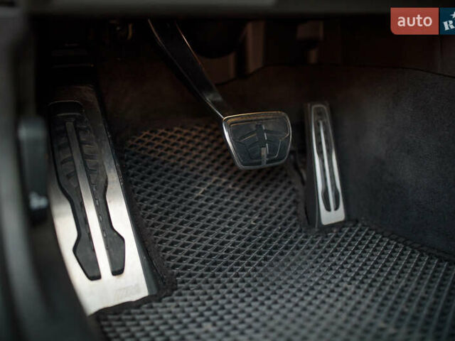 Черный БМВ 3 Серия, объемом двигателя 3 л и пробегом 13 тыс. км за 64000 $, фото 11 на Automoto.ua