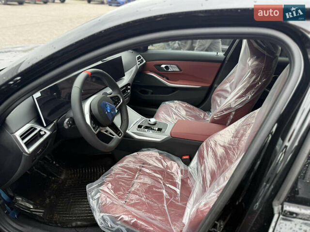 Чорний БМВ 3 Серія, об'ємом двигуна 3 л та пробігом 8 тис. км за 63500 $, фото 7 на Automoto.ua