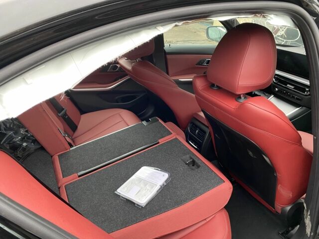 Чорний БМВ 3 Серія, об'ємом двигуна 0 л та пробігом 1 тис. км за 25000 $, фото 7 на Automoto.ua