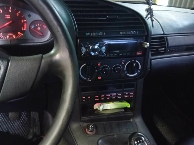 Черный БМВ 3 Серия, объемом двигателя 2.5 л и пробегом 400 тыс. км за 3906 $, фото 11 на Automoto.ua