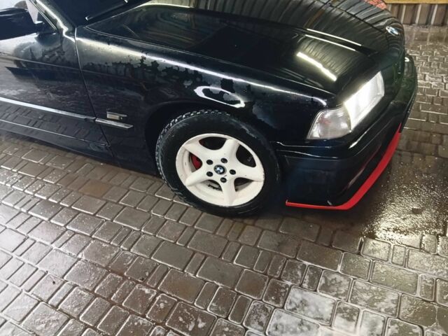 Черный БМВ 3 Серия, объемом двигателя 2.5 л и пробегом 400 тыс. км за 3906 $, фото 4 на Automoto.ua