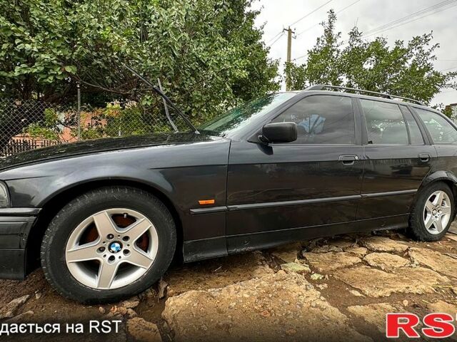 Черный БМВ 3 Серия, объемом двигателя 1.8 л и пробегом 0 тыс. км за 2600 $, фото 3 на Automoto.ua