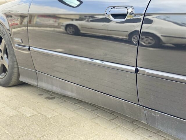 Чорний БМВ 3 Серія, об'ємом двигуна 2 л та пробігом 370 тис. км за 2500 $, фото 4 на Automoto.ua