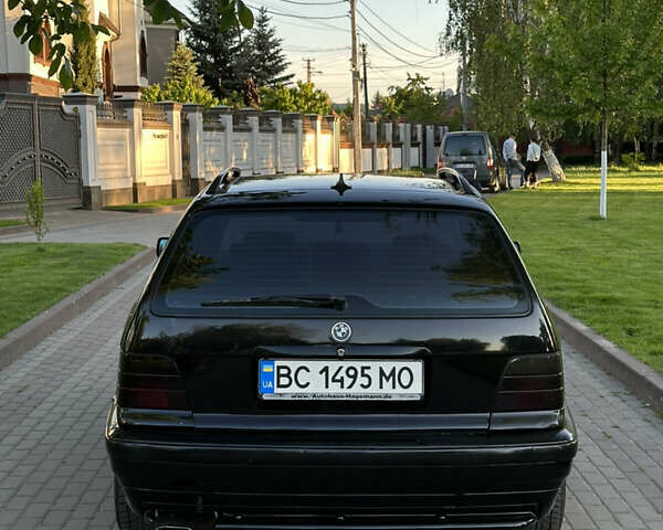 Чорний БМВ 3 Серія, об'ємом двигуна 1.8 л та пробігом 320 тис. км за 4200 $, фото 9 на Automoto.ua