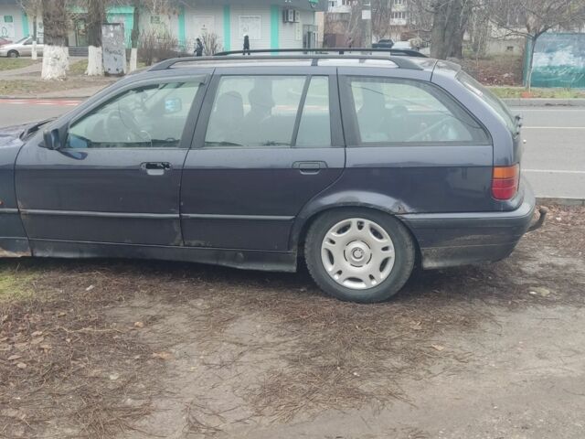 Черный БМВ 3 Серия, объемом двигателя 1.7 л и пробегом 370 тыс. км за 1600 $, фото 3 на Automoto.ua