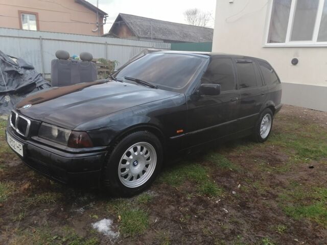 Чорний БМВ 3 Серія, об'ємом двигуна 1.6 л та пробігом 344 тис. км за 1900 $, фото 3 на Automoto.ua