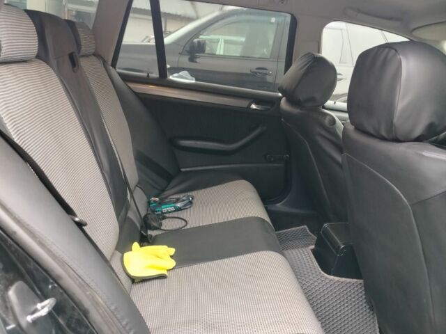 Черный БМВ 3 Серия, объемом двигателя 1.9 л и пробегом 300 тыс. км за 4500 $, фото 7 на Automoto.ua