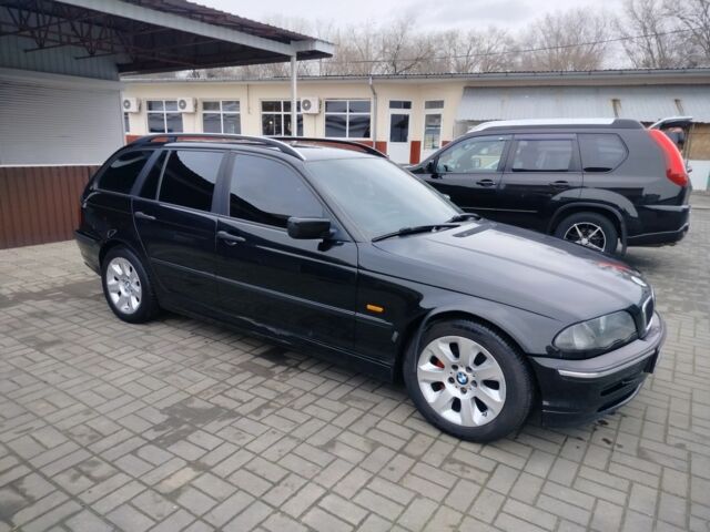 Черный БМВ 3 Серия, объемом двигателя 1.9 л и пробегом 300 тыс. км за 4500 $, фото 3 на Automoto.ua