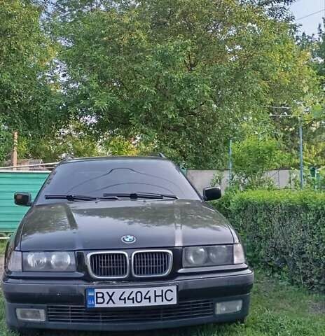 Чорний БМВ 3 Серія, об'ємом двигуна 1.7 л та пробігом 303 тис. км за 3700 $, фото 1 на Automoto.ua