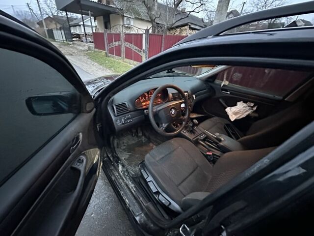 Черный БМВ 3 Серия, объемом двигателя 1.9 л и пробегом 247 тыс. км за 1950 $, фото 4 на Automoto.ua